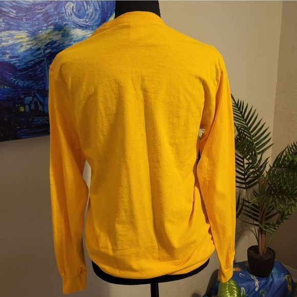 GRAPHIC TEE - Picture 2 of 3